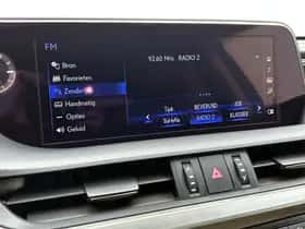 Lexus ES (2020) thumbnail 29