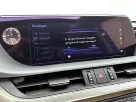 Lexus ES (2020) thumbnail 32