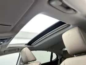 Lexus ES (2020) thumbnail 5