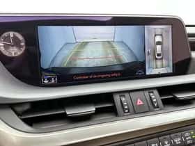 Lexus ES (2020) thumbnail 8