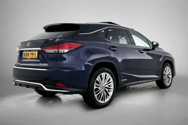 Lexus RX (2021) thumbnail 2