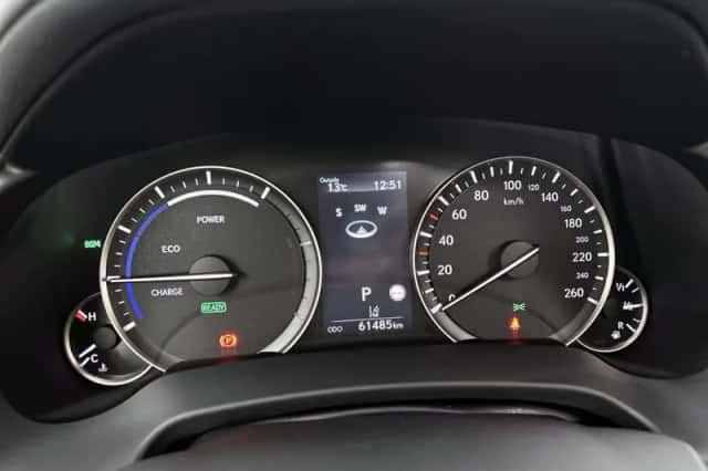 Lexus RX (2021) thumbnail 6