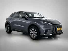 Lexus LBX (2024) thumbnail 13