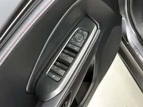 Lexus LBX (2024) thumbnail 21