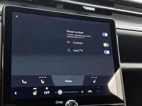 Lexus LBX (2024) thumbnail 10