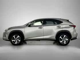 Lexus NX (2021) thumbnail 3