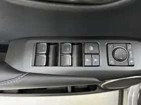 Lexus NX (2021) thumbnail 24