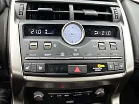 Lexus NX (2021) thumbnail 29