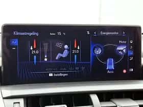 Lexus NX (2021) thumbnail 10