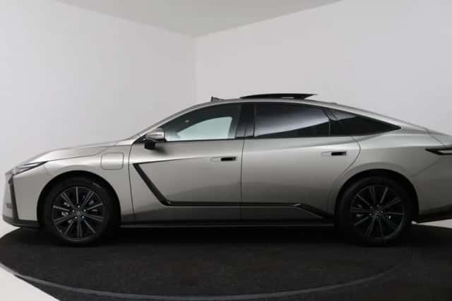 Lexus ES (2026) thumbnail 3