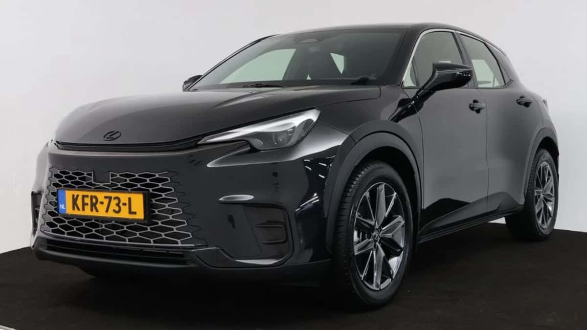 Lexus LBX (2026) — foto 1