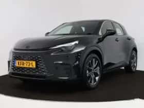Lexus LBX (2026) thumbnail 2