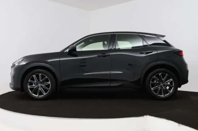 Lexus LBX (2026) thumbnail 3