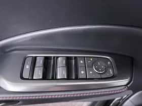 Lexus LBX (2026) thumbnail 4
