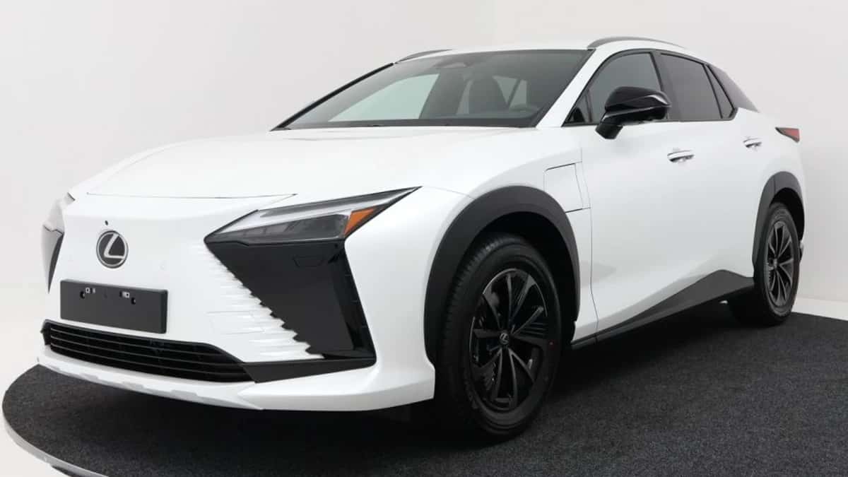Lexus RZ (2026) — foto 1