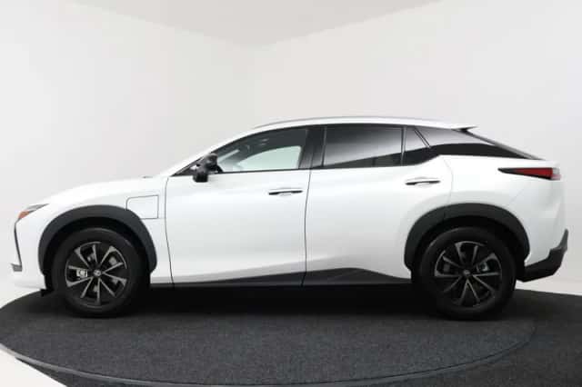 Lexus RZ (2026) thumbnail 3