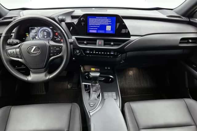 Lexus UX (2023) thumbnail 4