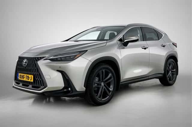Lexus NX (2025) thumbnail 1