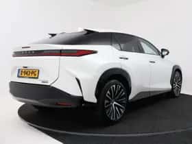 Lexus RZ (2024) thumbnail 2