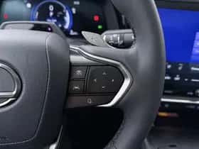 Lexus RZ (2024) thumbnail 11