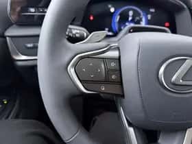 Lexus RZ (2024) thumbnail 10