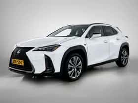 Lexus UX (2024)
