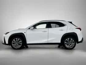 Lexus UX (2024) thumbnail 3
