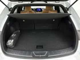 Lexus UX (2024) thumbnail 26