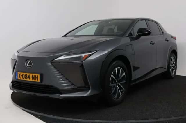 Lexus RZ (2023) thumbnail 1