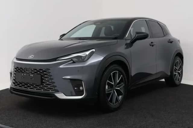 Lexus LBX (2026) thumbnail 1