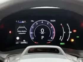 Lexus LBX (2024) thumbnail 6