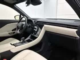 Lexus LBX (2024) thumbnail 7