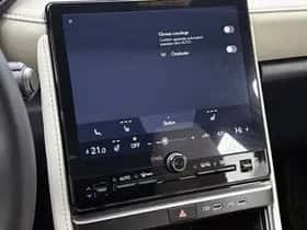 Lexus LBX (2024) thumbnail 9