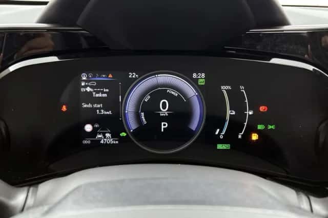 Lexus NX (2025) thumbnail 5