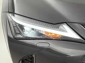 Lexus UX (2024) thumbnail 29