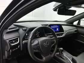 Lexus UX (2024) thumbnail 31
