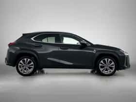 Lexus UX (2024) thumbnail 11