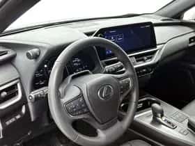 Lexus UX (2024) thumbnail 37