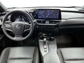 Lexus UX (2024) thumbnail 5