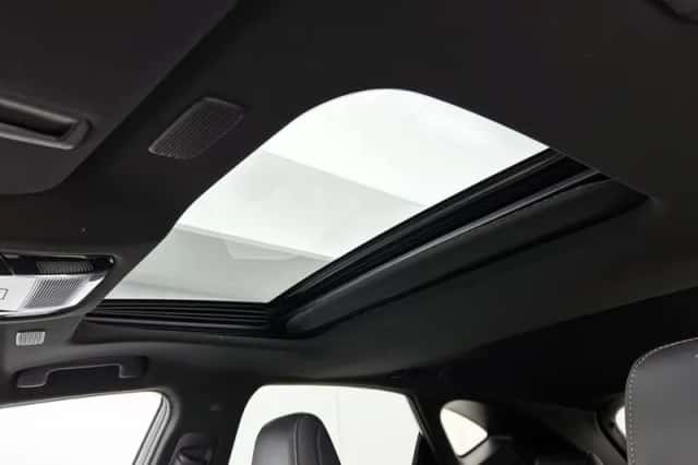 Lexus NX (2022) thumbnail 4