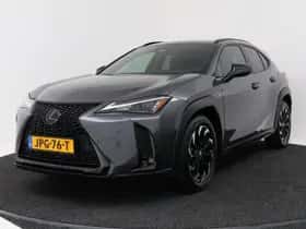 Lexus UX (2025)