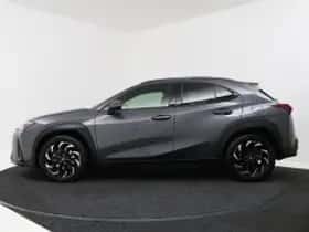 Lexus UX (2025) thumbnail 4