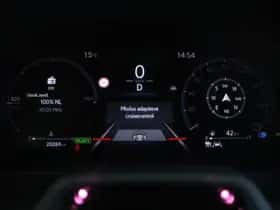 Lexus UX (2025) thumbnail 10