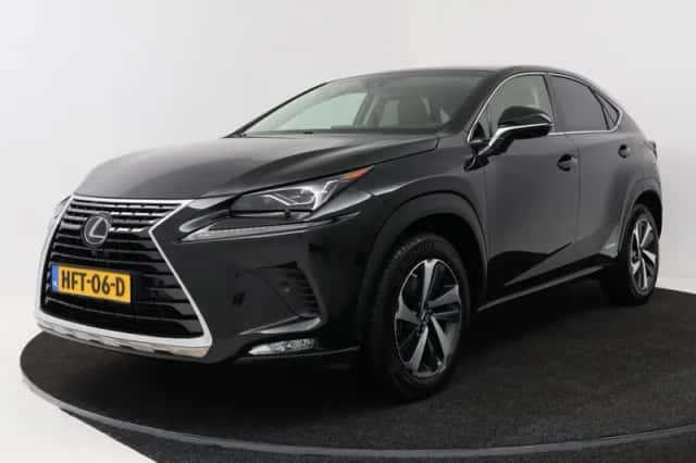 Lexus NX (2017) thumbnail 1