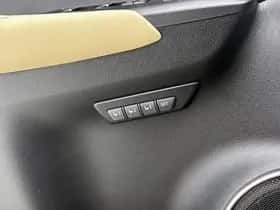Lexus NX (2018) thumbnail 28