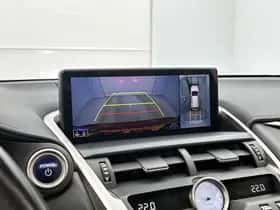Lexus NX (2018) thumbnail 9