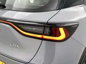 Lexus LBX (2024) thumbnail 31