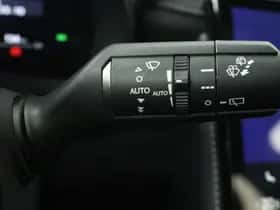Lexus LBX (2025) thumbnail 17
