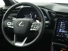 Lexus LBX (2025) thumbnail 27