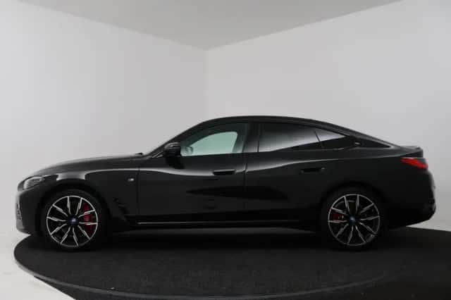 BMW i4 (2024) thumbnail 3